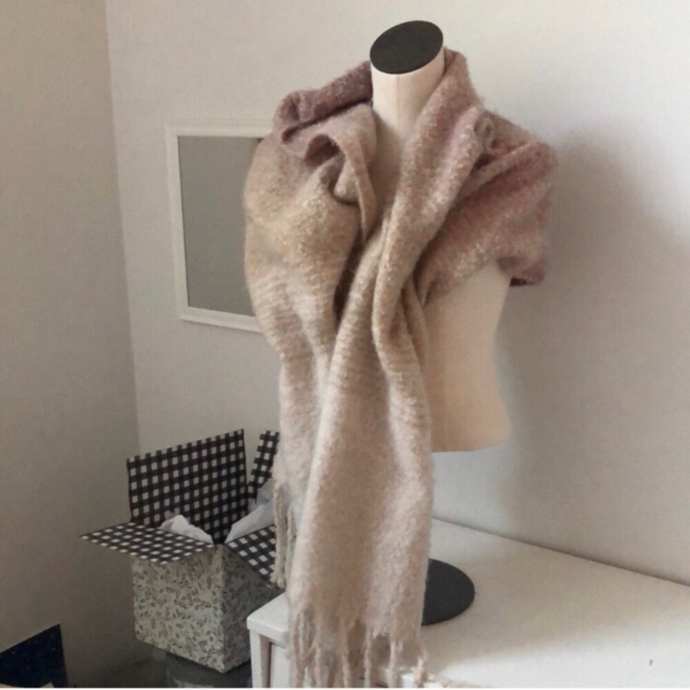 MerSea 🧜🏽♀️ Oversize Scarf - Picture 3 of 6
